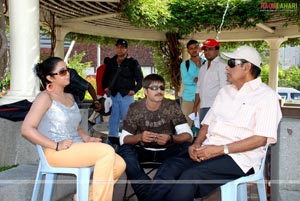 Srikanth, Charmi, Gowri Munjal