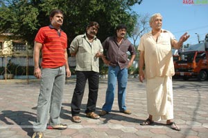 Brahmaji, Raghubabu, Jeeva, Vijaya Chandar