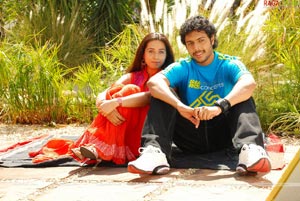 Bhushan, Tejaswini