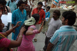 Navadeep, Kajal, Shiva Balaji, Sindhu Menon