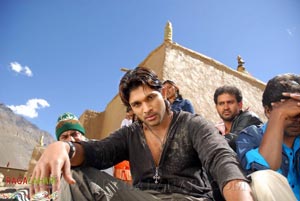 Allu Arjun, Hansika Motwani