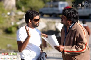 Desamuduru(Allu Arjun, Hansika Motwani) Working Stills