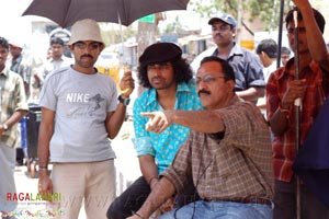 Gamyam(Allari Naresh, Sharwanand, Kamalini Mukherji) Working Stills