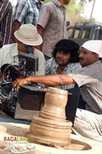 Gamyam(Allari Naresh, Sharwanand, Kamalini Mukherji) Working Stills