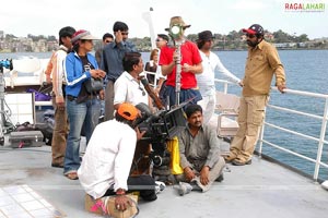 Okka Magaadu (Balakrishna, Anushka, Nisha Kothari) Working Stills