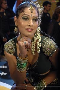 Pakhi 
Hegde on Bommana Brothers-Chandana Sisters Sets