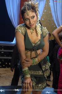 Pakhi 
Hegde on Bommana Brothers-Chandana Sisters Sets