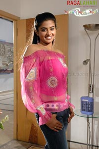 Priyamani From Toss