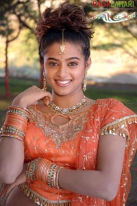 Priyamani From Toss