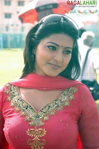 Sneha @ Nee Sukhame Ne Koruthunna Muhurat