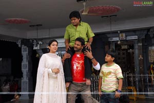 Srikanth, Charmi, Prabhudeva, Sunil