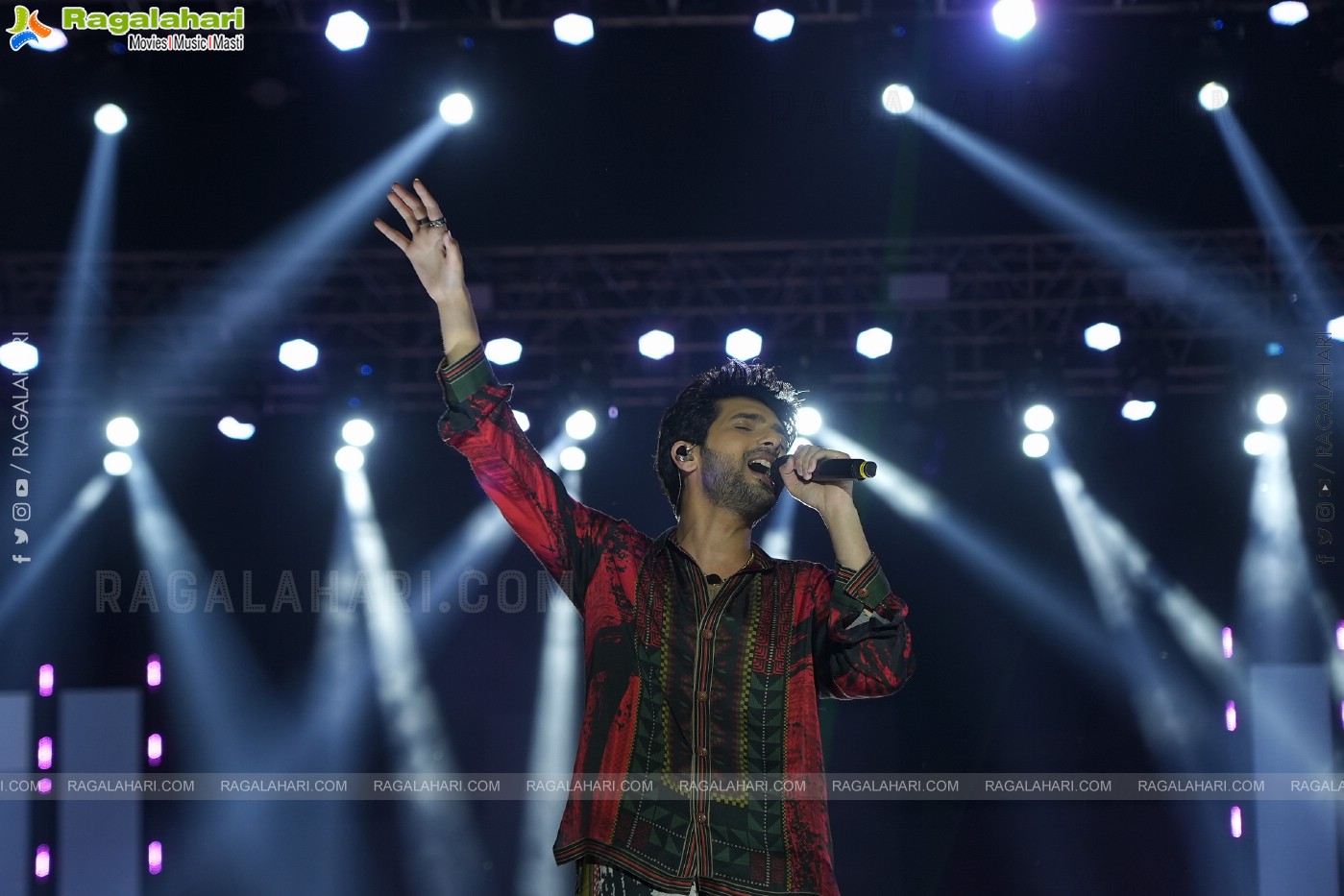 Armaan Malik Live In Concert Organized by Street Cause