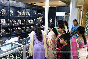 Grand Launch of Hi Life Jewels at HICC