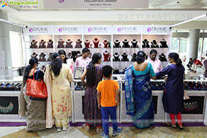 Grand Launch of Hi Life Jewels at HICC