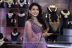 Grand Launch of Hi Life Jewels at HICC