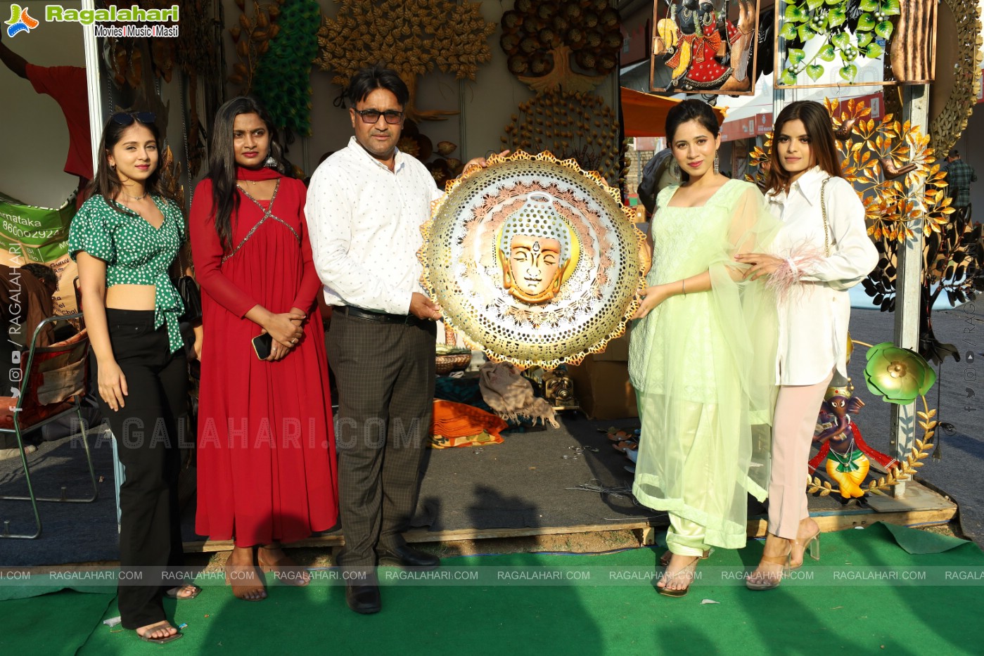Grand Launch of Hunar Mahotsav- An Exhibition Showcasing Crafts, Cuisine, Culture of India