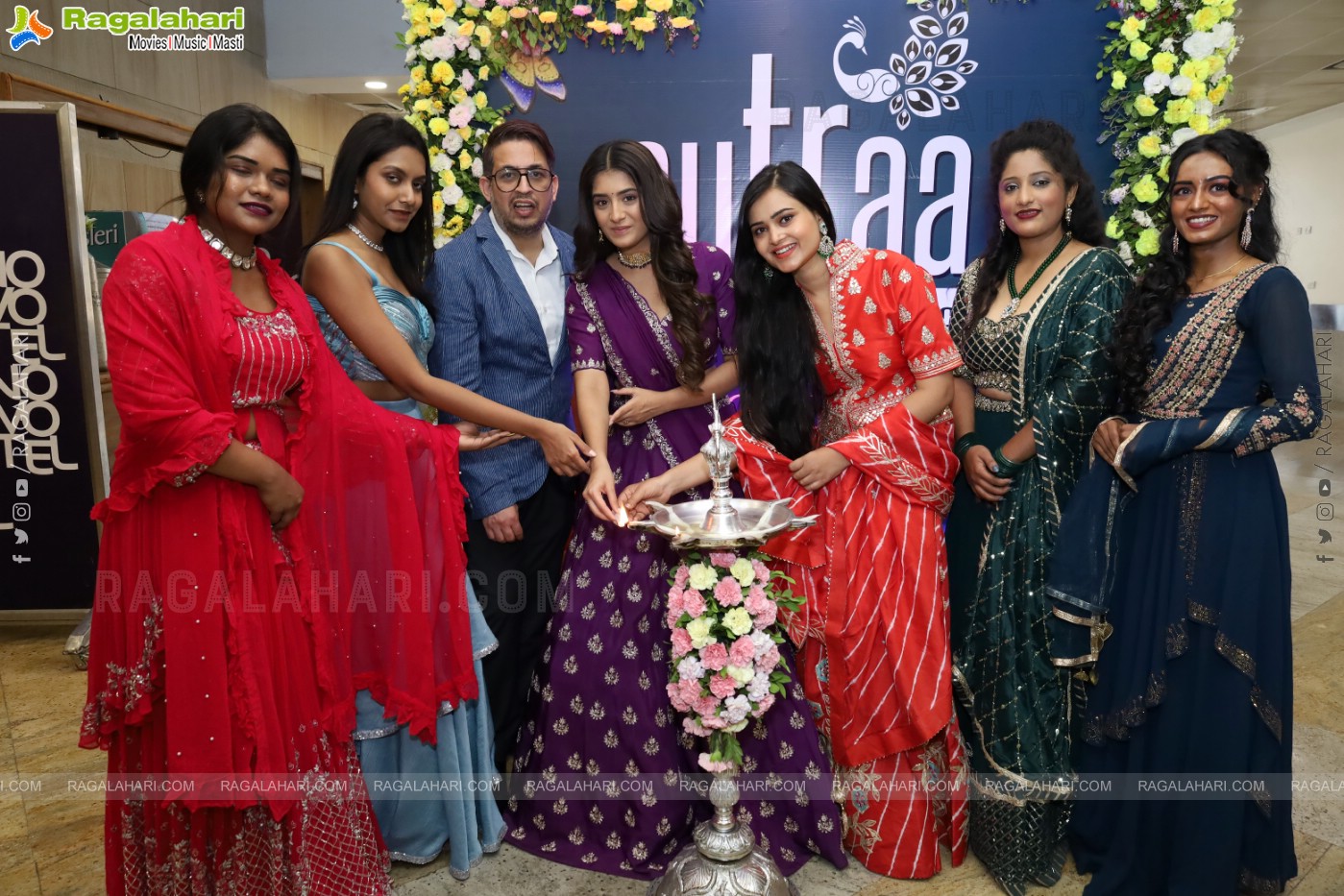 Actress Rashi Singh Inaugurated Sutraa Exhibition at HICC-Novotel, Hyderabad