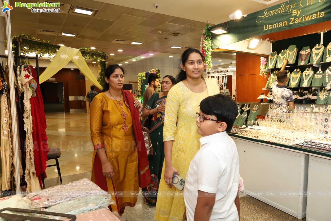 Actress Rashi Singh Inaugurated Sutraa Exhibition at HICC-Novotel, Hyderabad