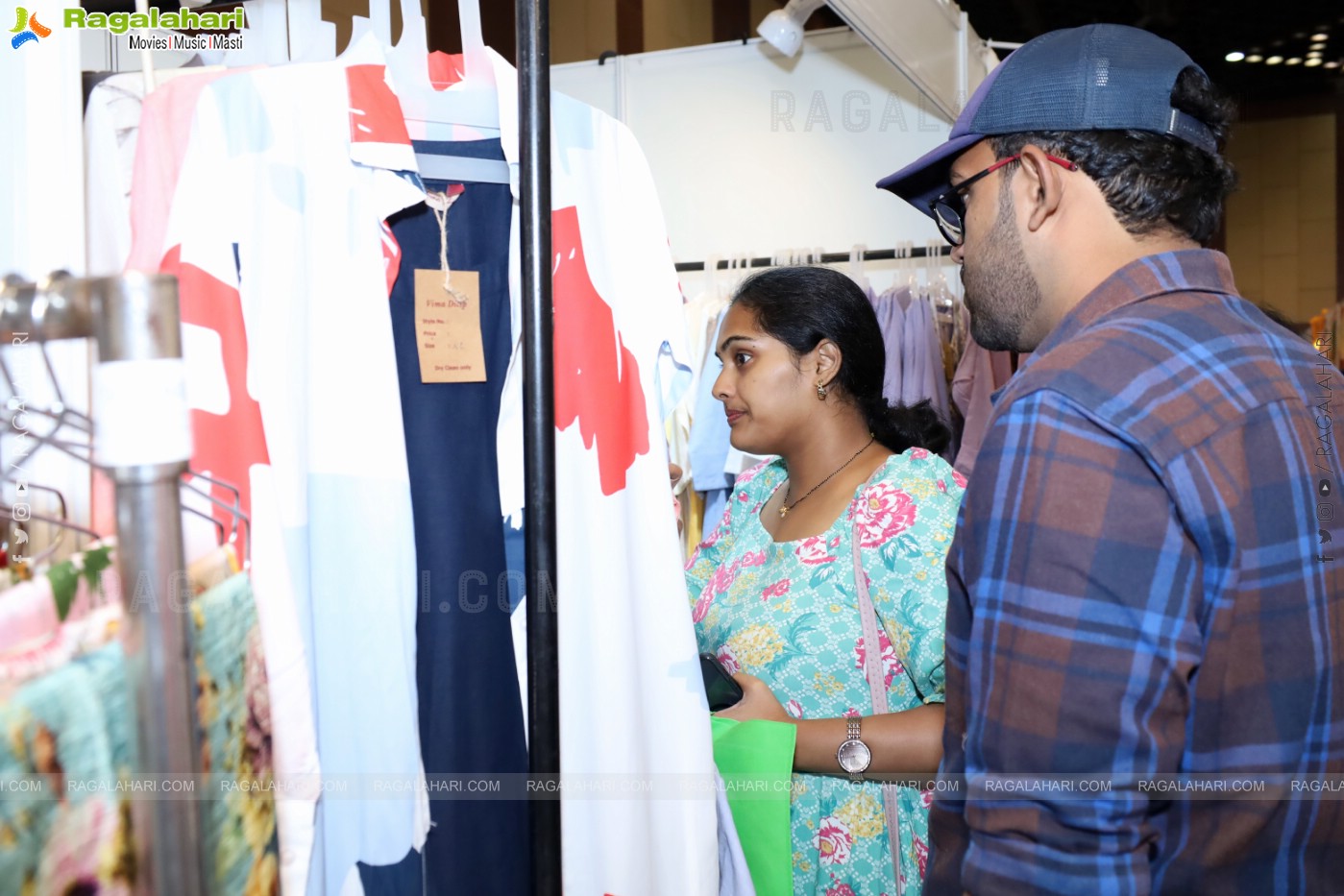 Actress Rashi Singh Inaugurated Sutraa Exhibition at HICC-Novotel, Hyderabad