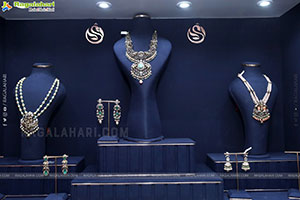 Grand Launch of Swarnmala Jewellers at Madinaguda, Hyderabad