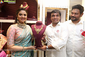 Grand Launch of Swarnmala Jewellers at Madinaguda, Hyderabad