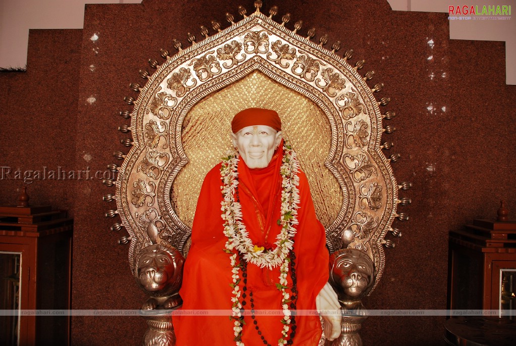 Pictures of Shirdi Saibaba Temple at Steel Plant, Visakhapatnam