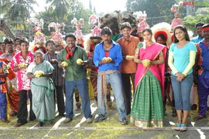 Lawrence, Meenakshi, Snigdha, Mumtaz