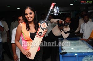 Bindu Madhavi Launches Aerofitness