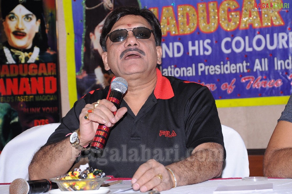 Jadugar Anand Press Meet at Green Park