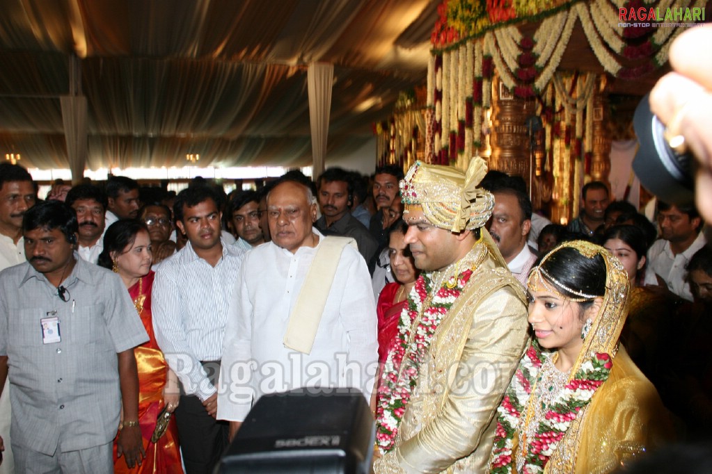 Sabitha Indra Reddy's Son Karthik Reddy-Lakshmi Sravanthi Wedding Function