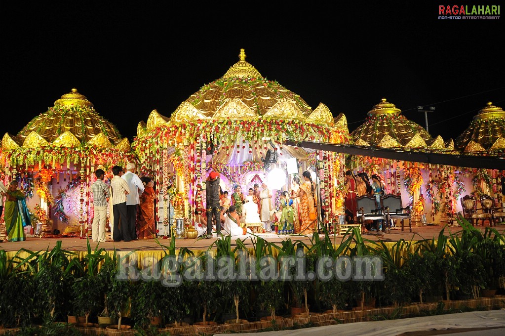 Hyderabad Architect Suresh Manikonda-Prarthana Wedding Function