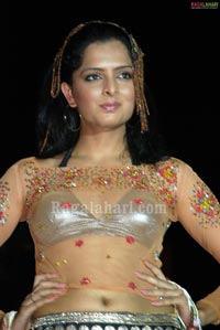 Archana/Veda Walks the Ramp for Tulip Magazine Launch