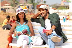 Varun Sandesh, Vegha, Saranya Mohan