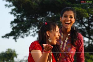 Sandeep, Venky, Chaitanya, Shreya Dhanwanthary, Suhani, Vyjayanthi