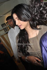 Shruthi Haasan Launches Asher Jay Art Exhibition at Taj Deccan