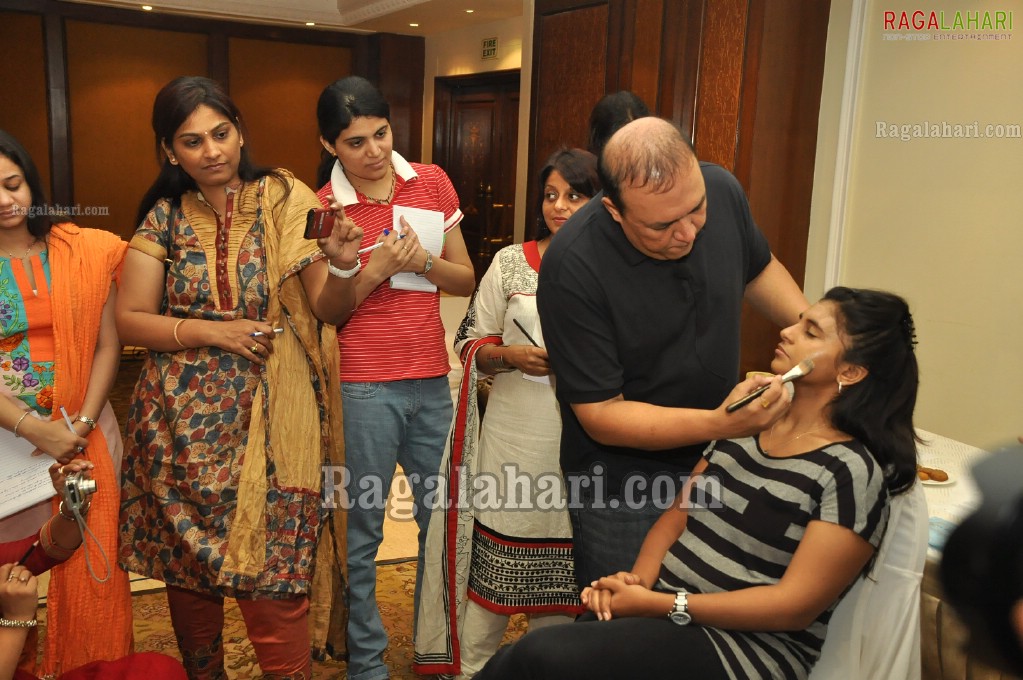 Bollywood Makeup Man Kapil Bhalla at Taj Krishna