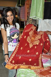 Ritu Barmecha at Cotton and Silk Park exhibition launch