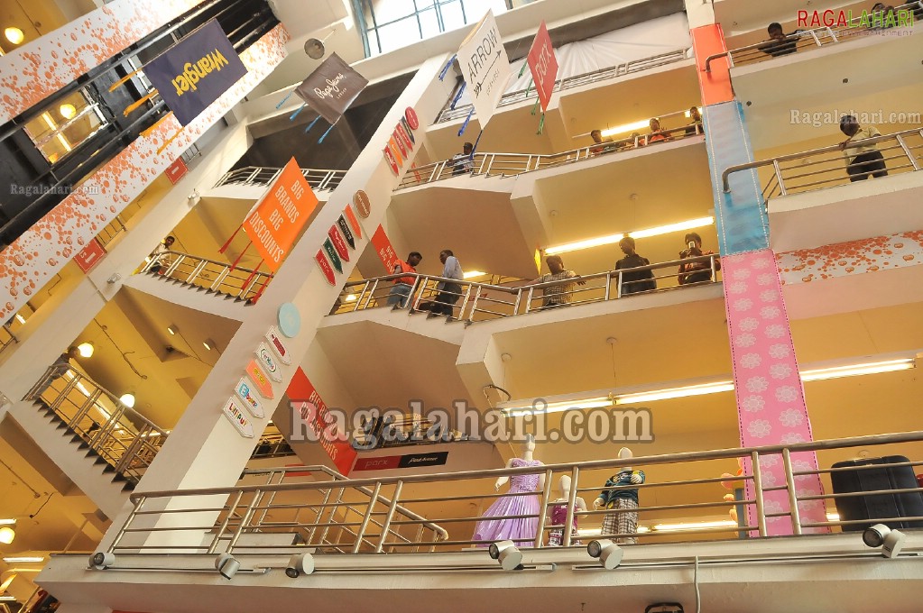 The Grand Hyderabad Sale Launch at Coupon Mall