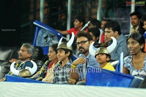 Deccan Chargers-Kings XI Punjab Cricket Matct at Uppal Stadium