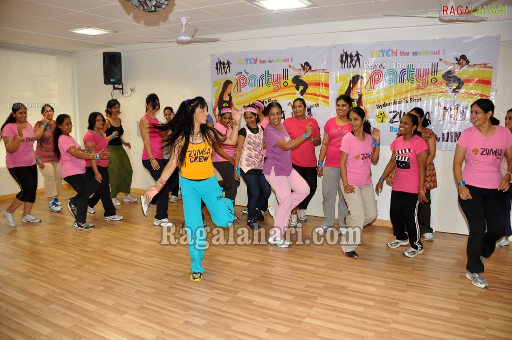 Latin American Zumba Dance Classes at Dinaz