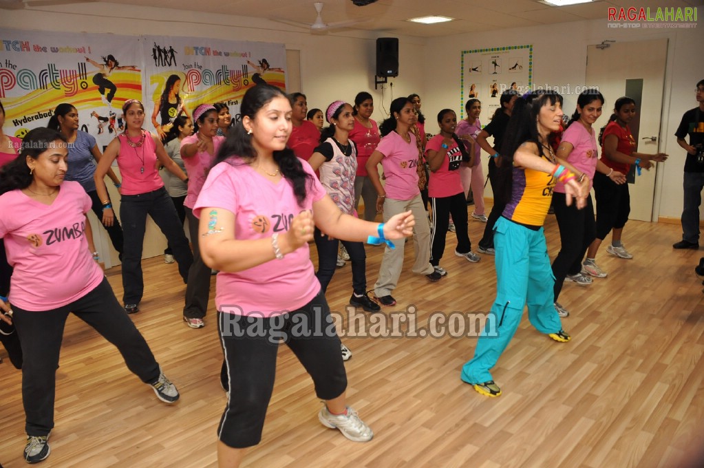 Latin American Zumba Dance Classes at Dinaz