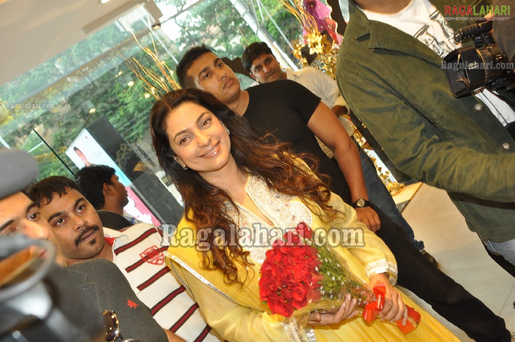 Heritage Wedding Collections Launch by Juhi Chawla