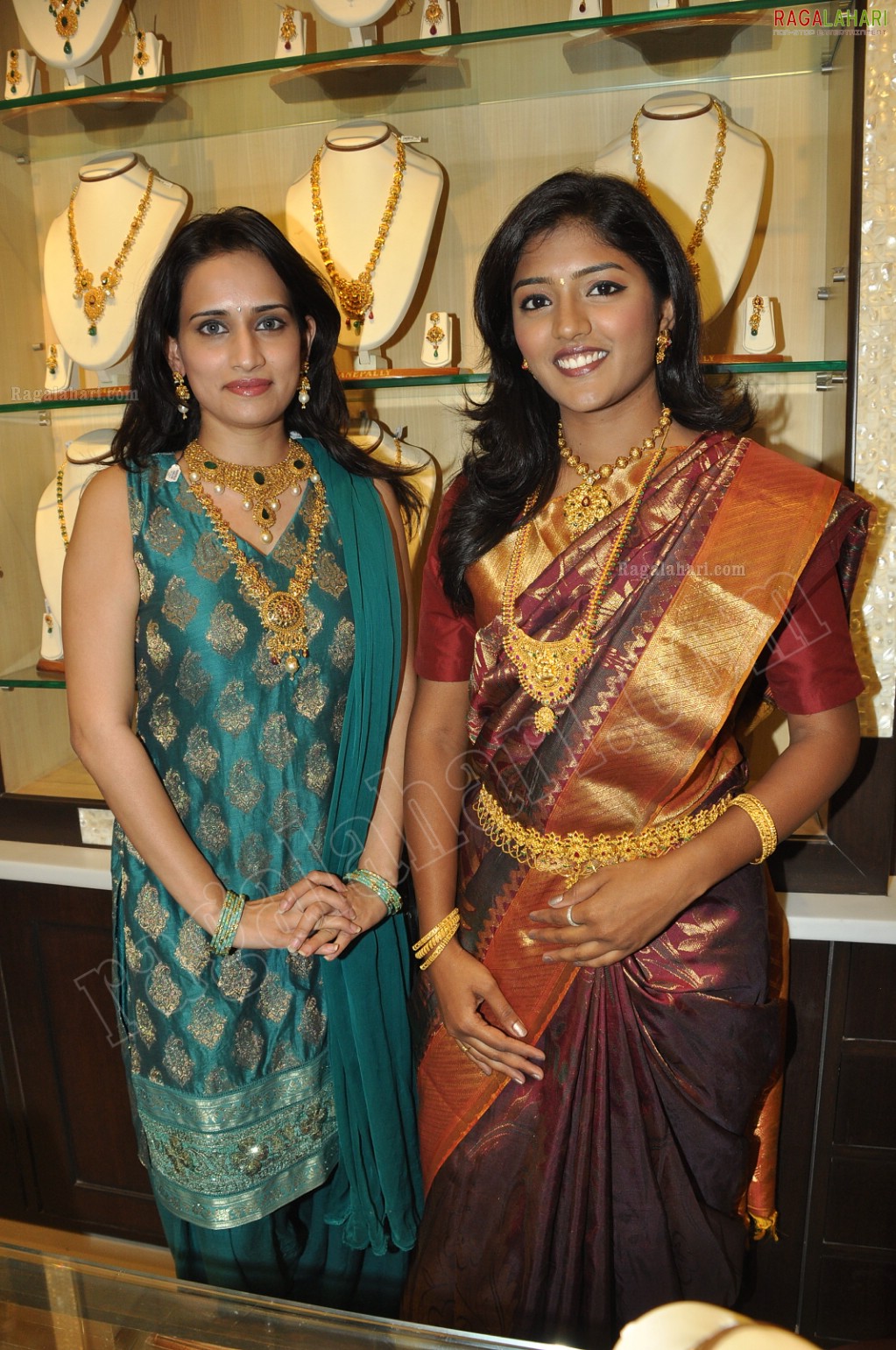 Akshaya Tritiya Collections at Manepally Jewellers, Hyd