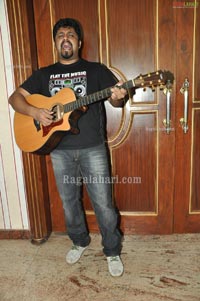 Singer-Lyricist-Musician Raghu Dixit Press Meet