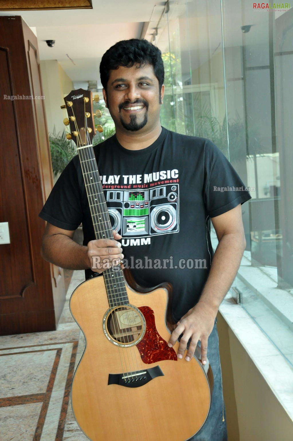 Contemporary Folk Musician Raghu Dixit Press Meet