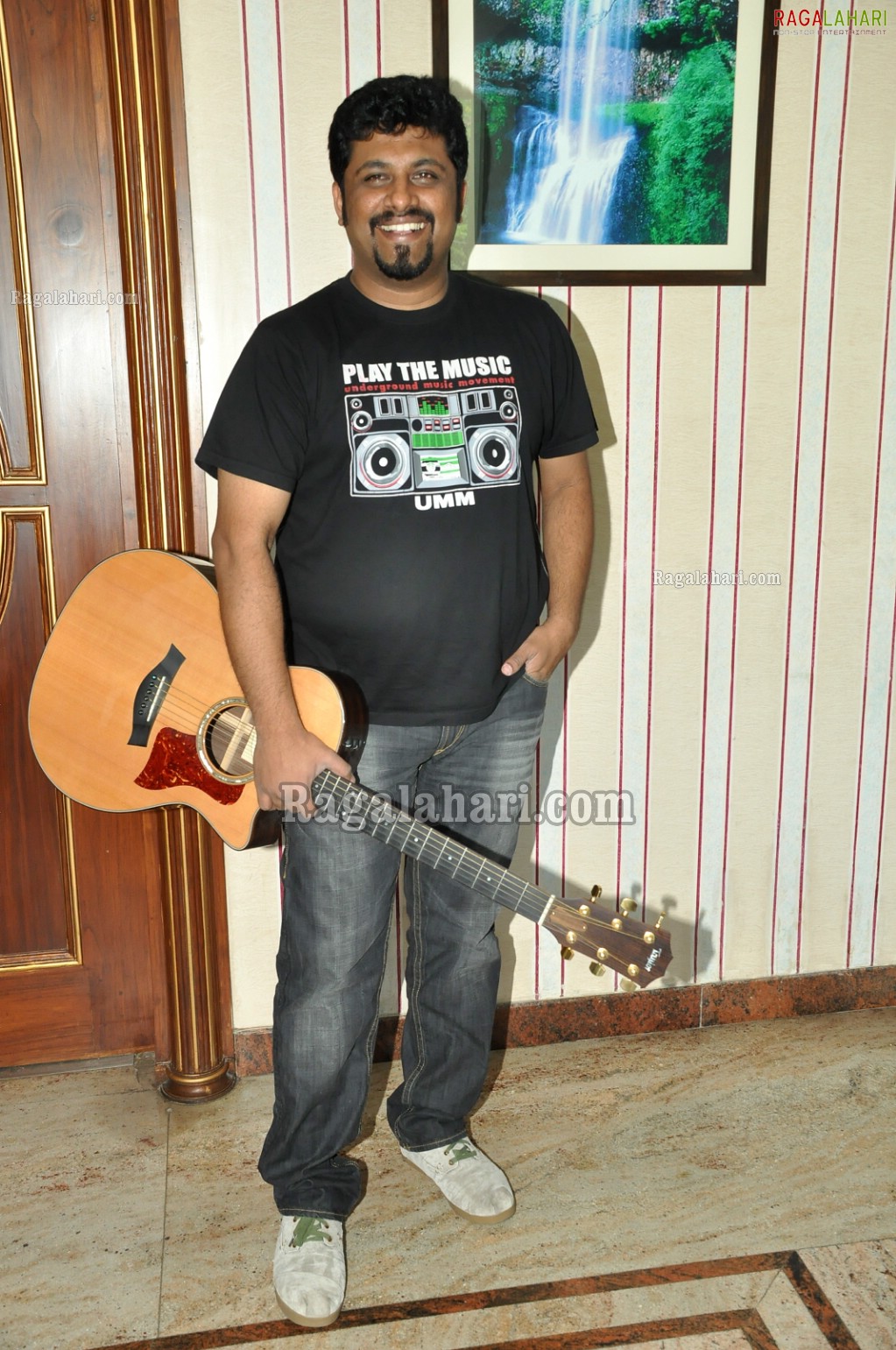 Contemporary Folk Musician Raghu Dixit Press Meet