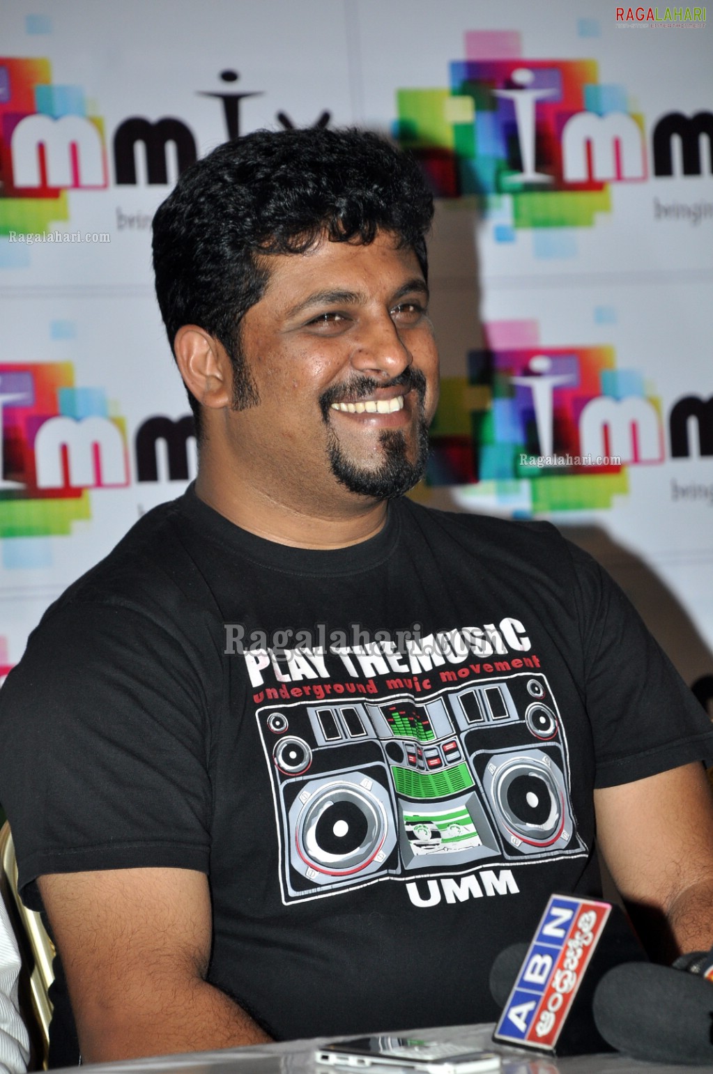 Contemporary Folk Musician Raghu Dixit Press Meet