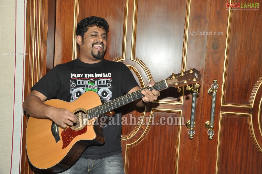 Contemporary Folk Musician Raghu Dixit Press Meet