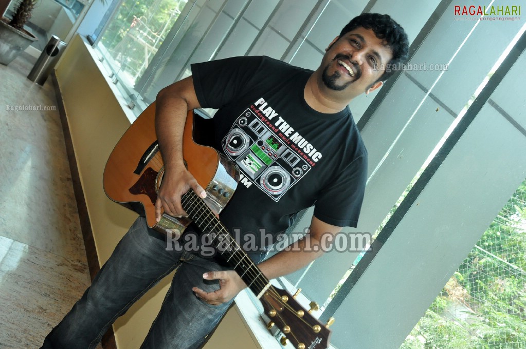 Contemporary Folk Musician Raghu Dixit Press Meet