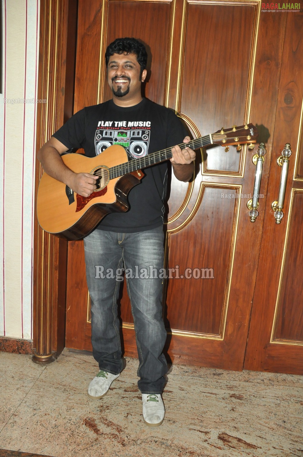 Contemporary Folk Musician Raghu Dixit Press Meet